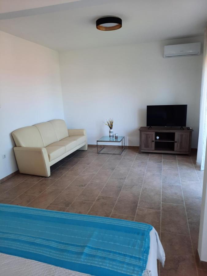 Appartements Lena. Premantura Ngoại thất bức ảnh