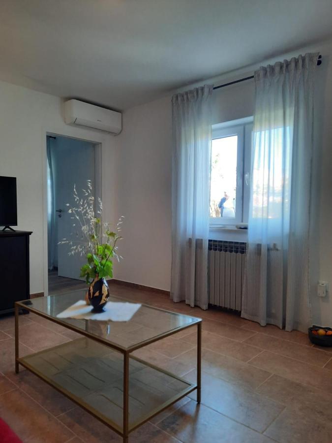 Appartements Lena. Premantura Ngoại thất bức ảnh